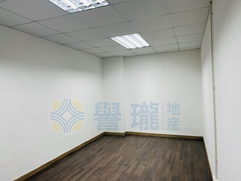 華隆工業大廈
