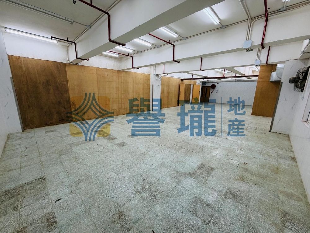 有利工業貨倉大廈