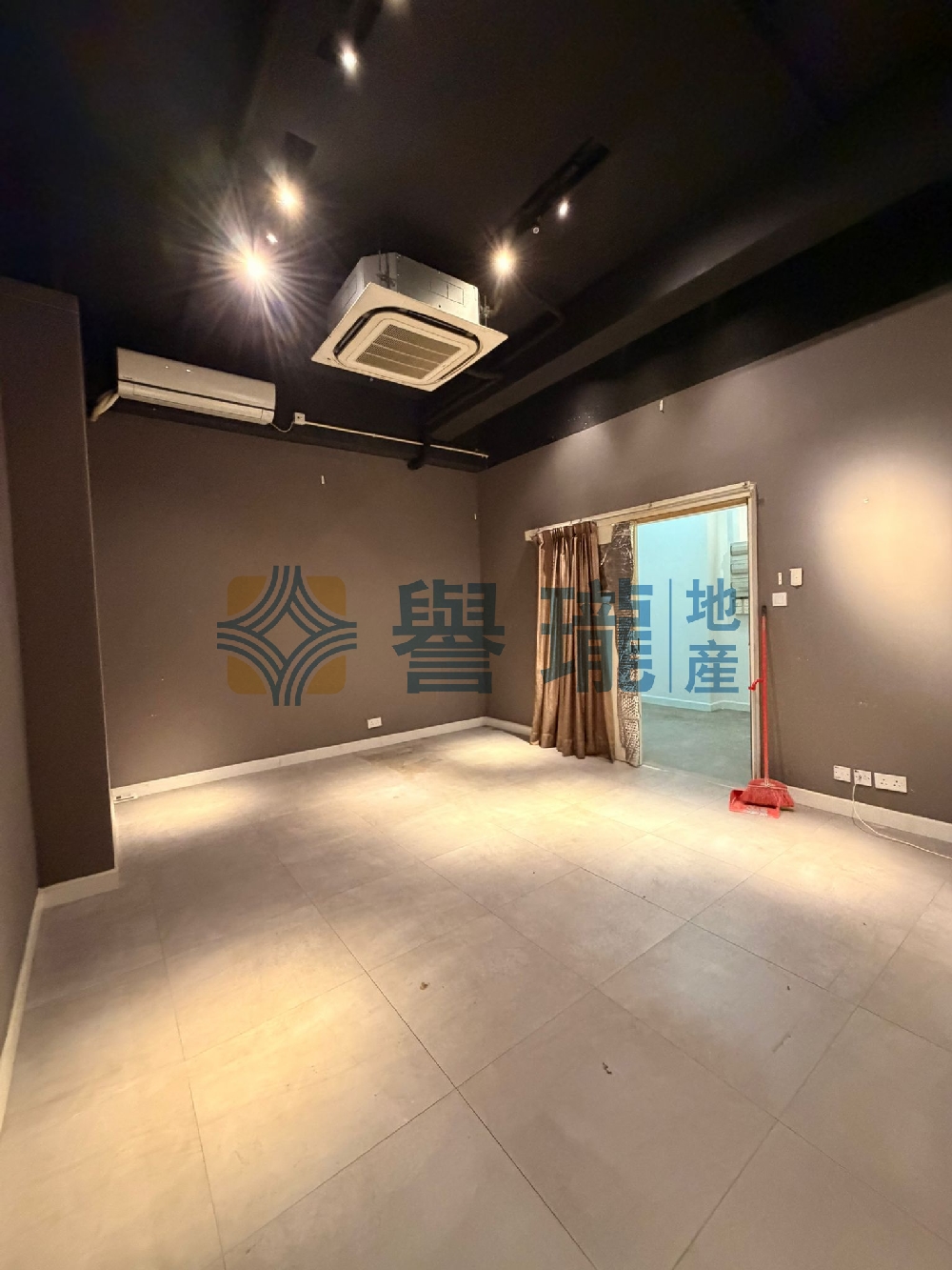 華達工業中心B座